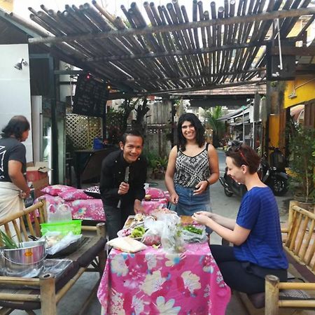 Cody Guesthouse Chiang Mai Bagian luar foto