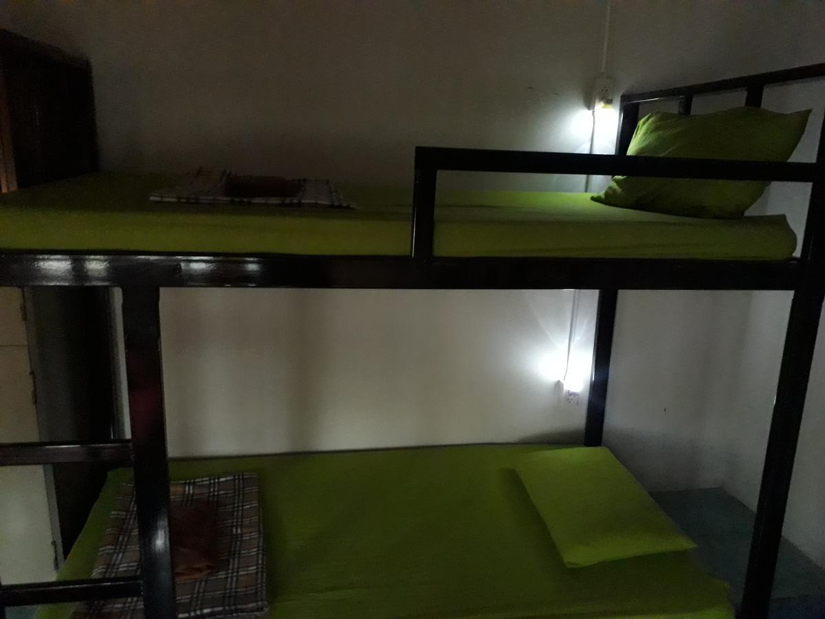 Cody Guesthouse Chiang Mai Bagian luar foto