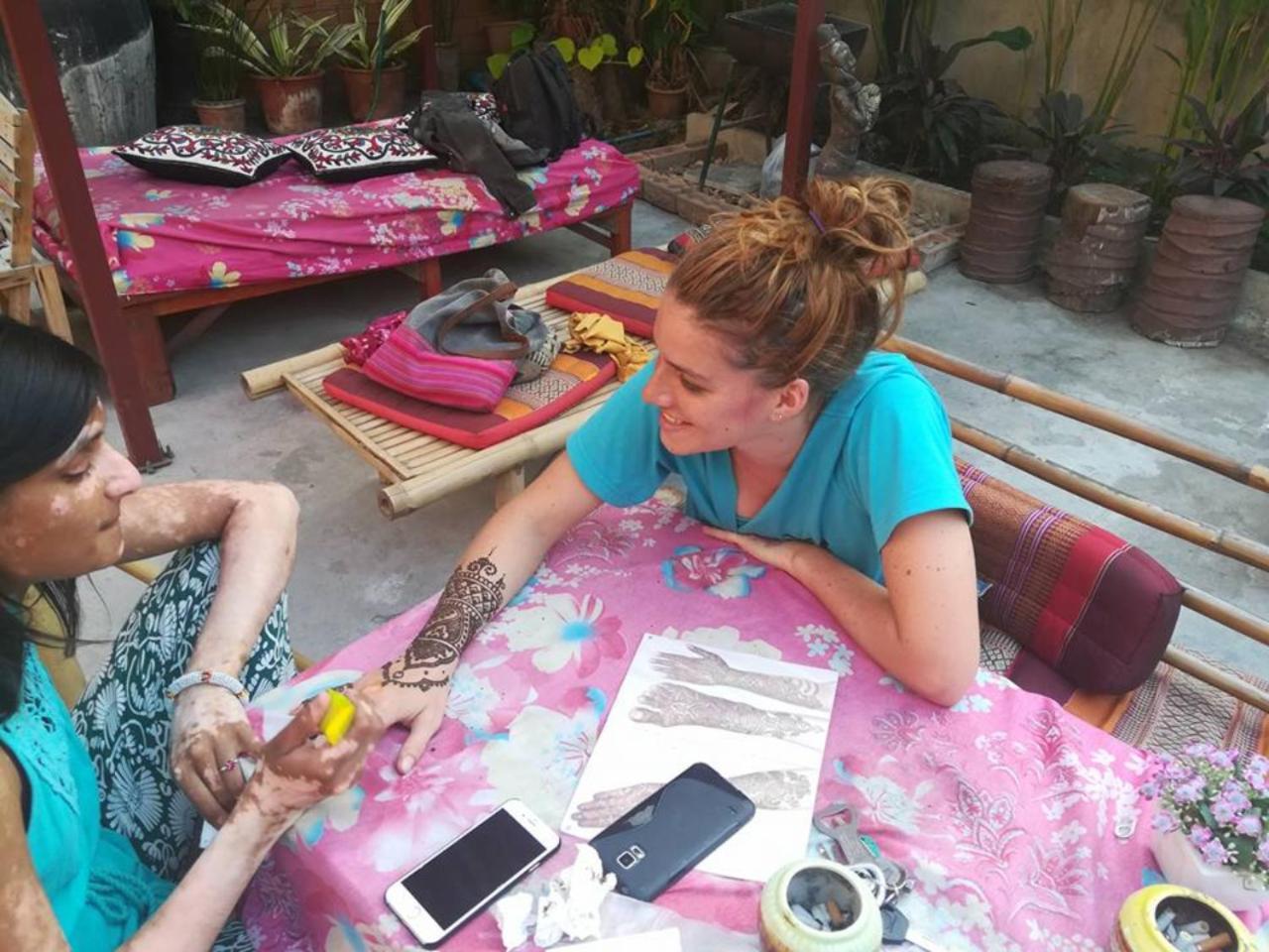 Cody Guesthouse Chiang Mai Bagian luar foto